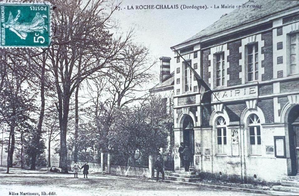 Les Tuileries De Chanteloup La Roche-Chalais Luaran gambar